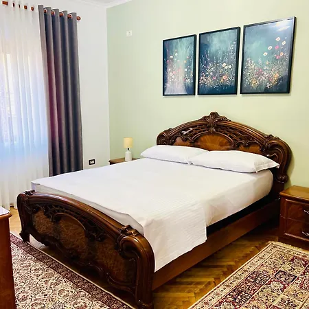 Promenade House Apartment *